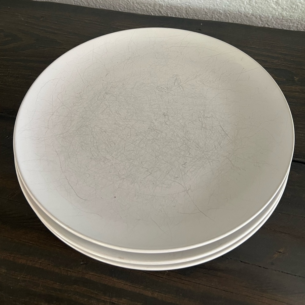 Set of 4 Ikea white plates
